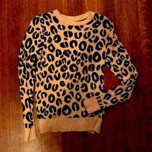 Leopard print sweater in perfect condition